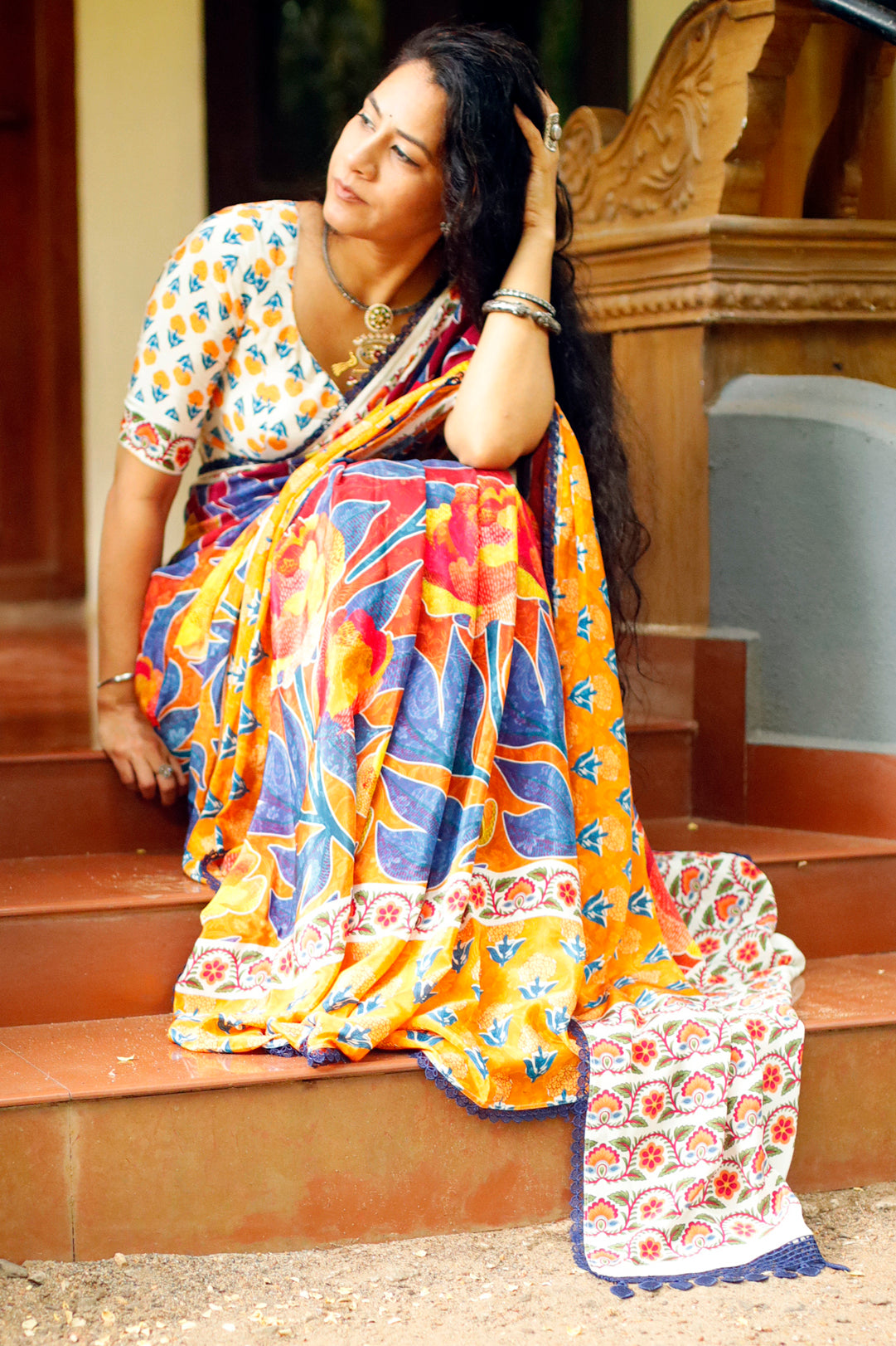 BEETI BAATEIN - Crepe Saree with Blouse